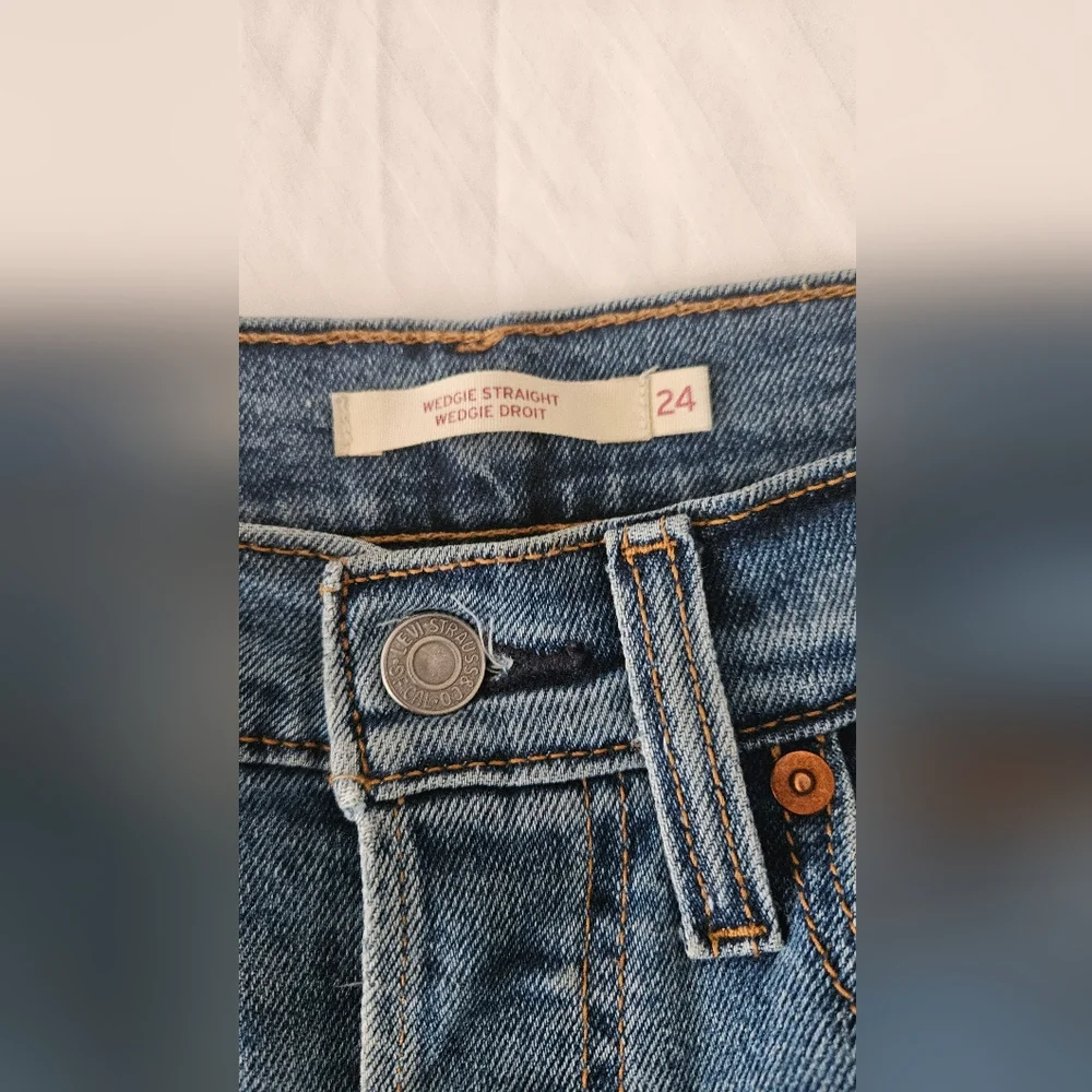 Levi's Wedgie Straight W24 L26 - Picture 3 of 6